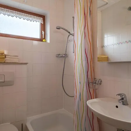 Haus Schneider Apartmán *